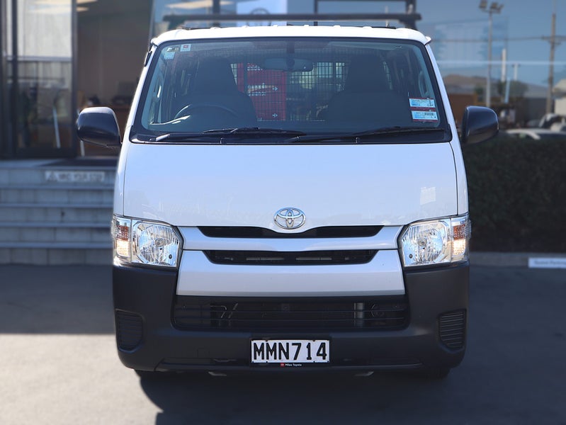 2019 Toyota Hiace ZL Turbo Diesel 3.0 Manual image 2