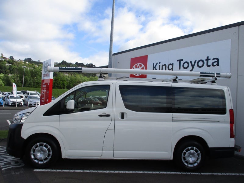2019 Toyota Hiace ZR 2.8DT 6AT NZ New w Trade F... image 2