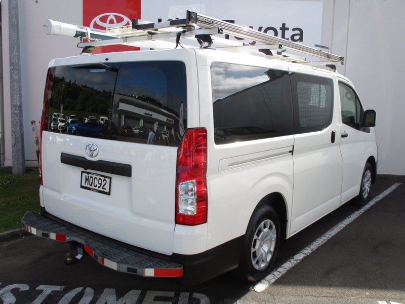 2019 Toyota Hiace ZR 2.8DT 6AT NZ New w Trade F... image 5