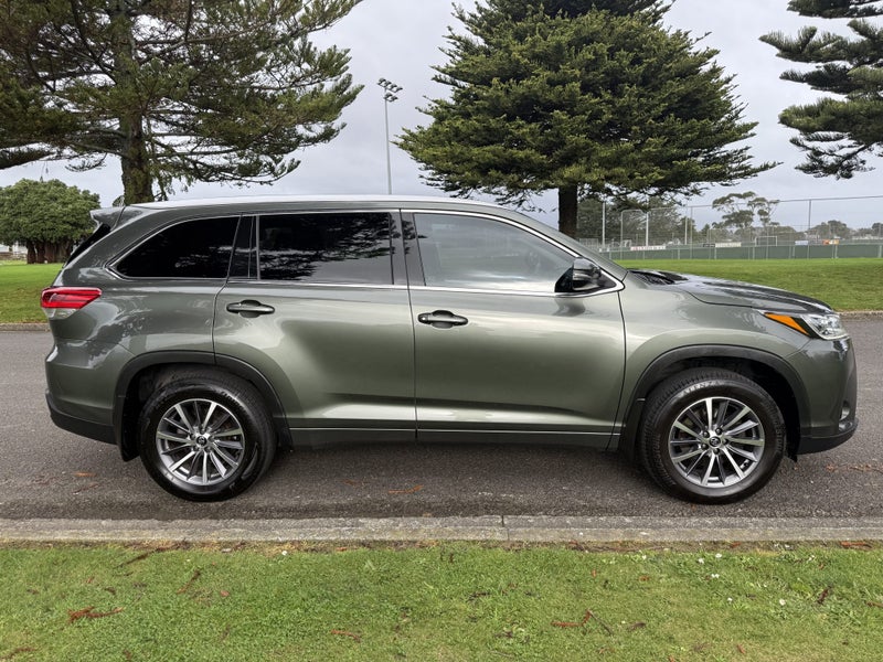 2019 Toyota Highlander GXL 3.5P Automatic AWD SUV image 5