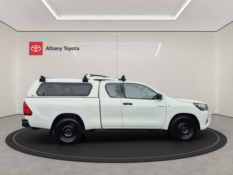 2019 Toyota Hilux 2WD S 2.8DT EXTRA CAB UTE/4 5... image 2