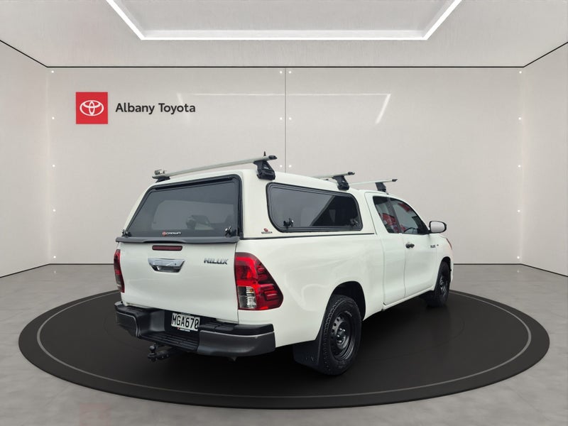2019 Toyota Hilux 2WD S 2.8DT EXTRA CAB UTE/4 5... image 3