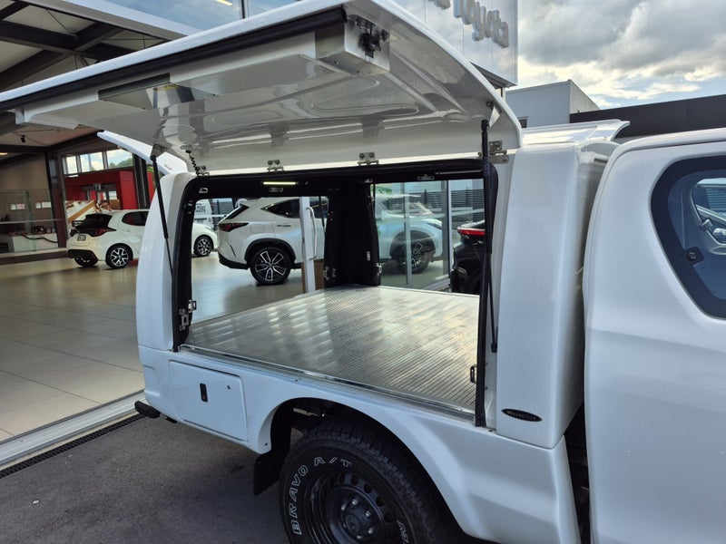 2019 Toyota Hilux Service Body 4x4 Xtra/Cab image 4