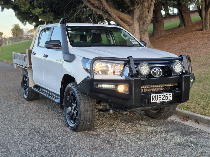 2019 Toyota Hilux SR 2.8DT 6AT 4WD DCC/4D/5S image 3