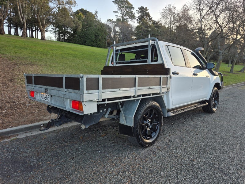 2019 Toyota Hilux SR 2.8DT 6AT 4WD DCC/4D/5S image 5