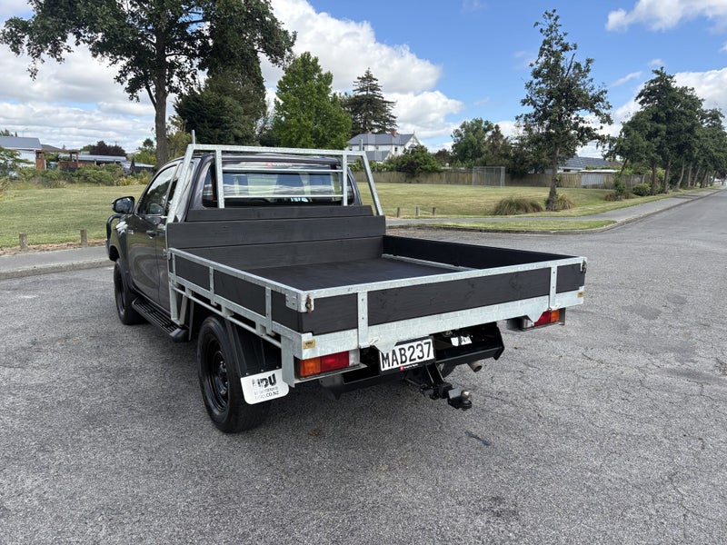 2019 Toyota Hilux SR 2.8DT 6AT 4WD ECC/4D/4S image 2