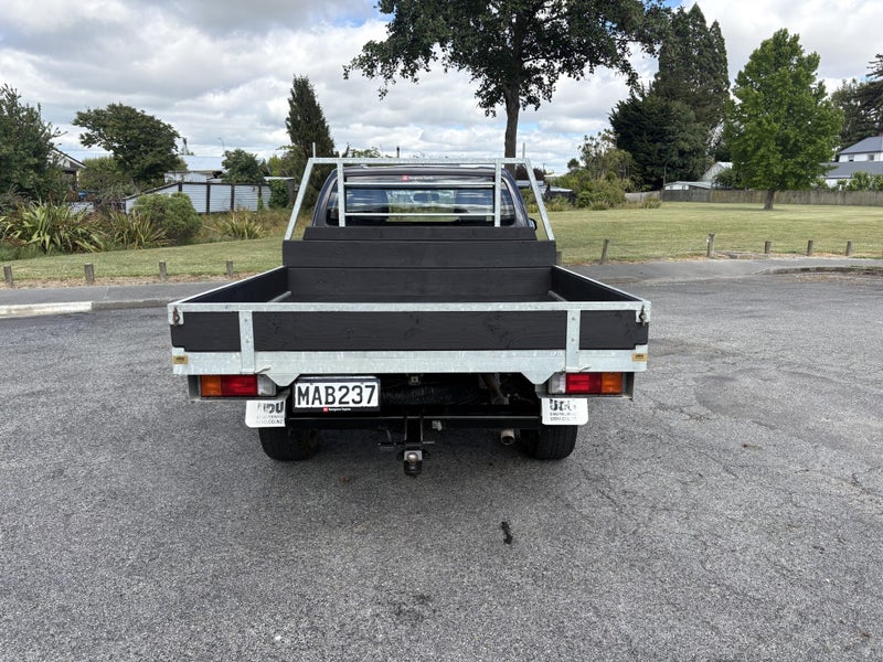2019 Toyota Hilux SR 2.8DT 6AT 4WD ECC/4D/4S image 4