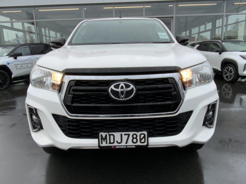 2019 Toyota Hilux SR Automatic & Certified! image 3