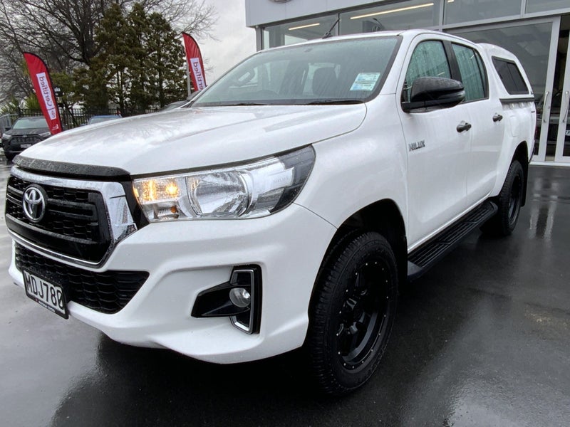 2019 Toyota Hilux SR Automatic & Certified! image 5