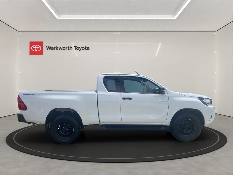 2019 Toyota Hilux SR TD EC 2.8DT/6AT image 2