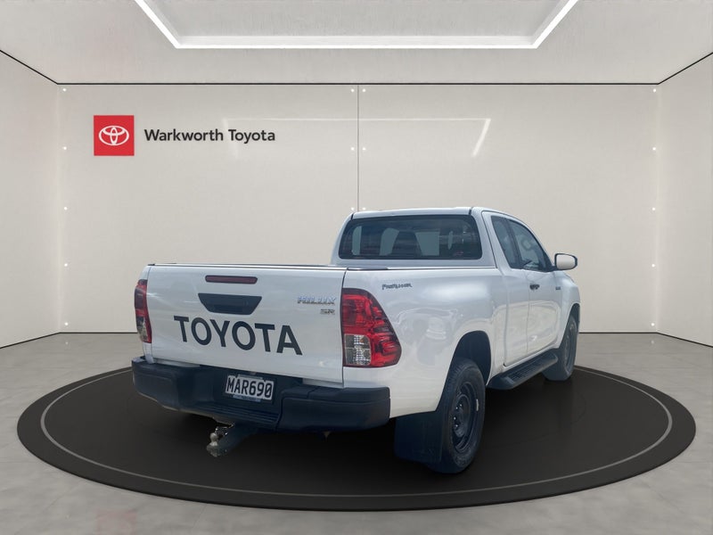 2019 Toyota Hilux SR TD EC 2.8DT/6AT image 3