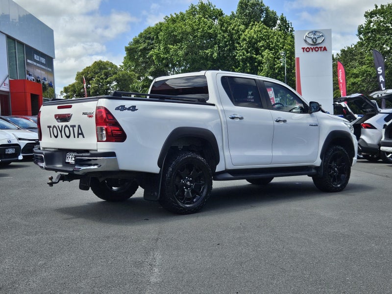 2019 Toyota Hilux SR5 2.8DT 4WD image 3