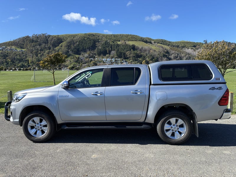 2019 Toyota Hilux SR5 2.8DT 6AT 4WD image 5