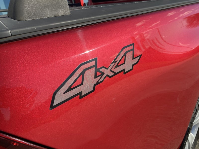 2019 Toyota Hilux SR5 2.8DT 6AT 4WD Double Cab... image 5
