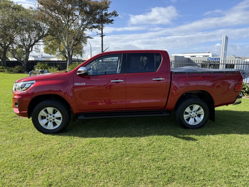 2019 Toyota Hilux SR5 2.8DT 6MT 2WD image 4