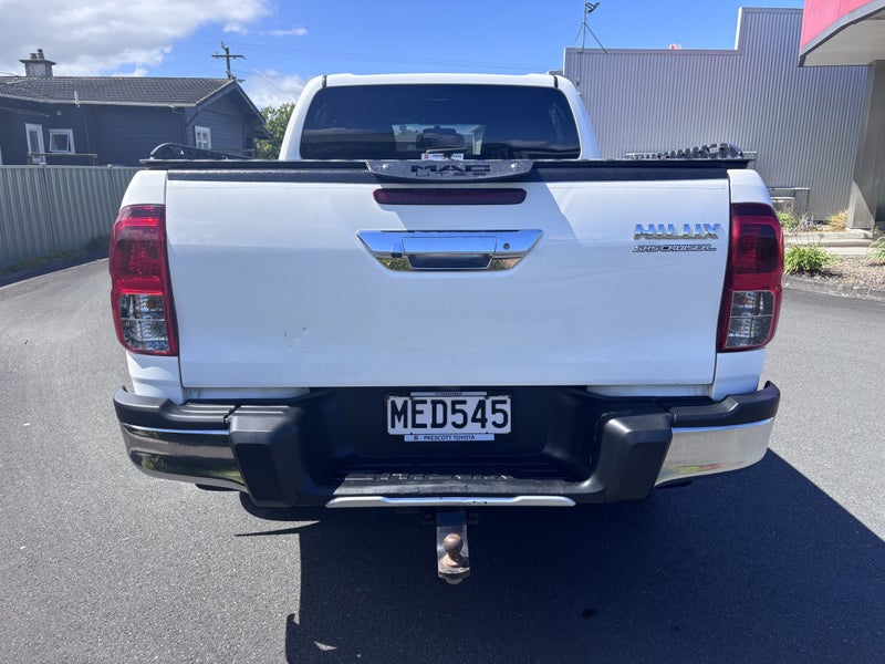 2019 Toyota Hilux SR5 CRUISER 2.8DT 6AT 4WD DCW... image 4
