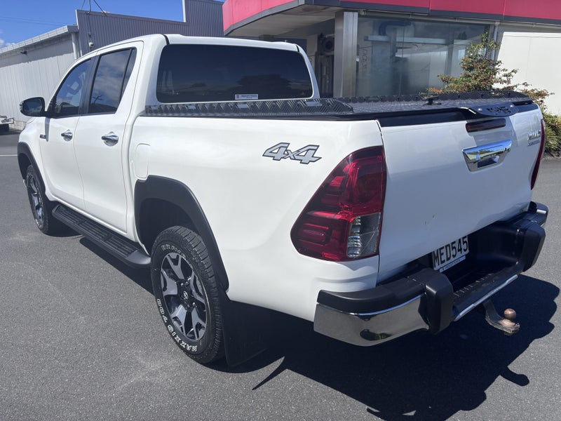 2019 Toyota Hilux SR5 CRUISER 2.8DT 6AT 4WD DCW... image 5