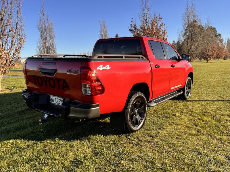 2019 Toyota Hilux SR5 CRUISER 2.8DT 6AT 4WD DCW... image 4