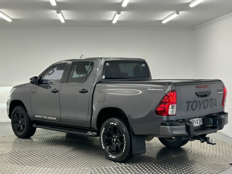 2019 Toyota Hilux SR5 CRUISER 2.8DT image 5
