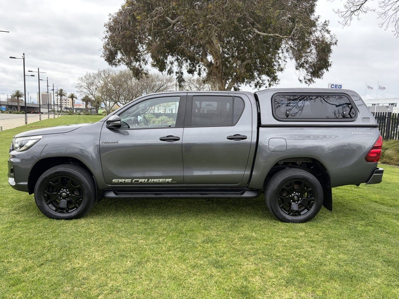2019 Toyota Hilux SR5 CRUISER 2.8DT Automatic 2... image 5