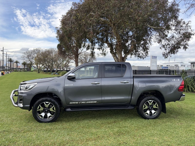 2019 Toyota Hilux SR5 Cruiser 4WD 2.8DT Auto Do... image 4