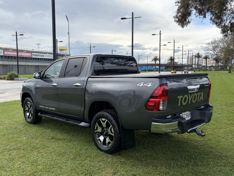 2019 Toyota Hilux SR5 Cruiser 4WD 2.8DT Auto Do... image 5