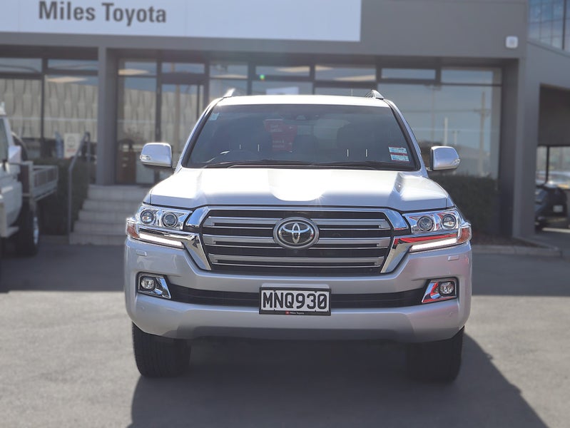 2019 Toyota Land Cruiser 200 VX DIESEL V8, 4WD/4X4 image 2