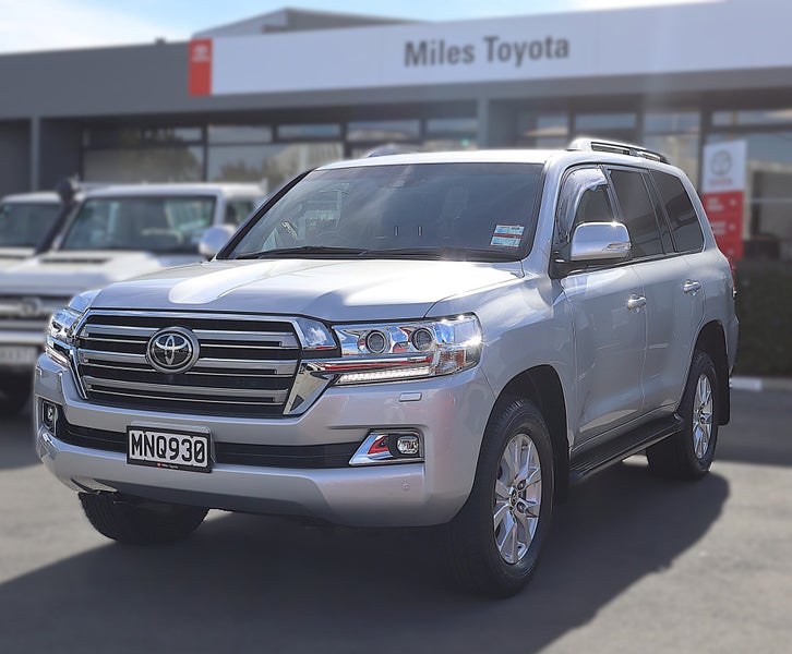 2019 Toyota Land Cruiser 200 VX DIESEL V8, 4WD/4X4 image 3
