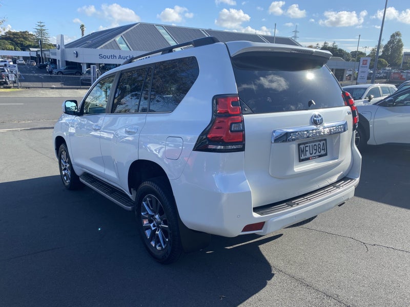 2019 Toyota Land Cruiser Prado Landcruiser Prad... image 5