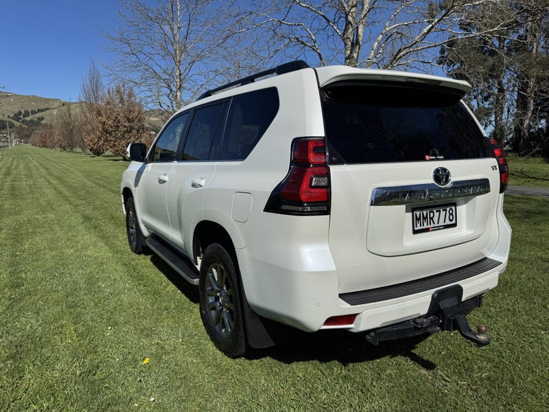 2019 Toyota Land Cruiser Prado VX 2.8D 6AT 4WD... image 5