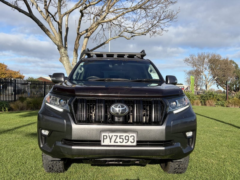 2019 Toyota Land Cruiser Prado VX Limited 2.8D... image 2