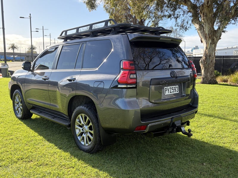 2019 Toyota Land Cruiser Prado VX Limited 2.8D... image 5