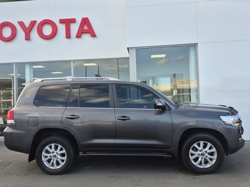 2019 Toyota Land Cruiser VX Limited 4.5DT V8 4WD image 2