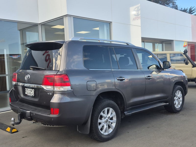 2019 Toyota Land Cruiser VX Limited 4.5DT V8 4WD image 3
