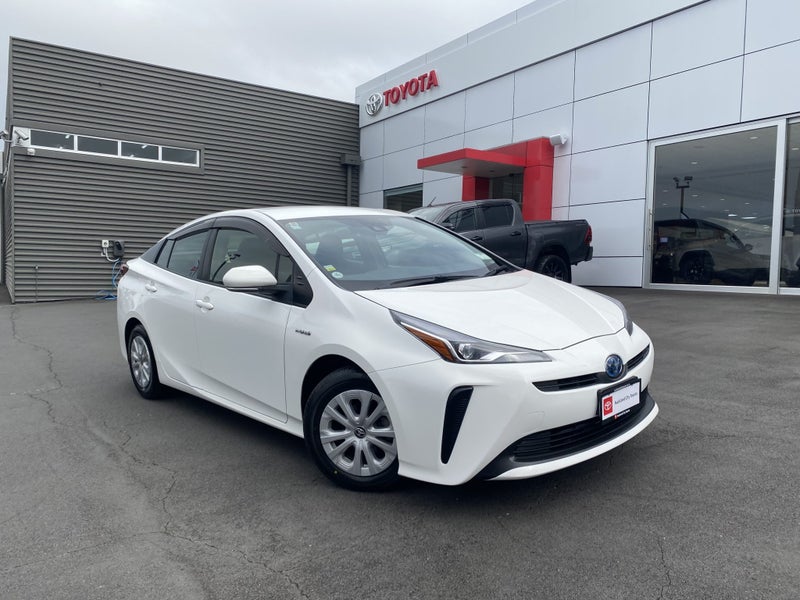 2019 Toyota Prius 1.8 Hybrid E 5 Dr Hatch CVT 2... image 1