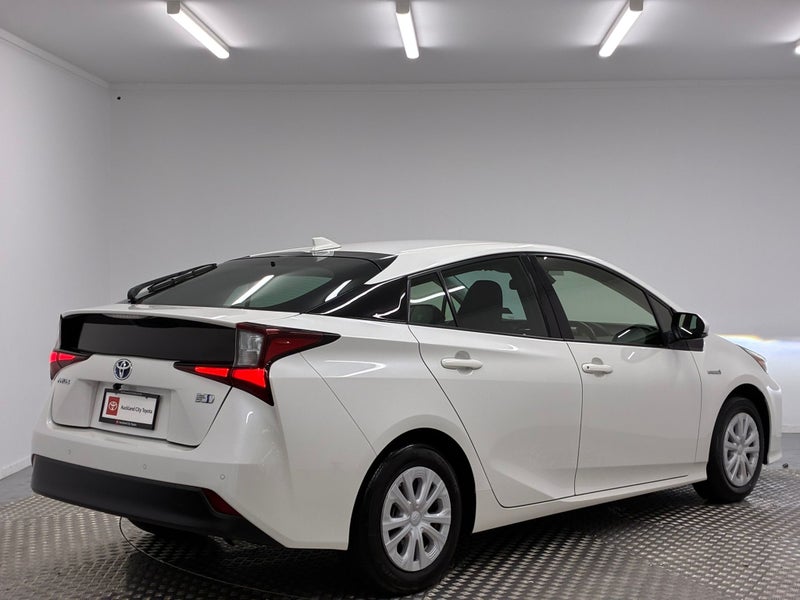 2019 Toyota Prius 1.8 Hybrid S image 3