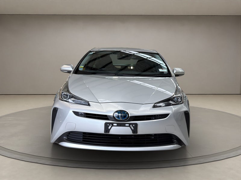 2019 Toyota Prius 1.8 Hybrid S 5 Dr Hatch CVT 2... image 2