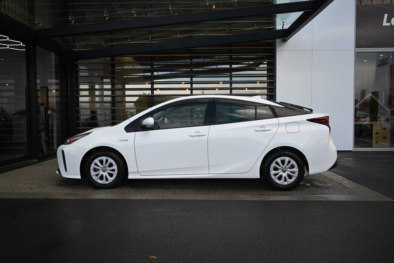 2019 Toyota Prius 1.8 Hybrid S FWD Hatchback image 4