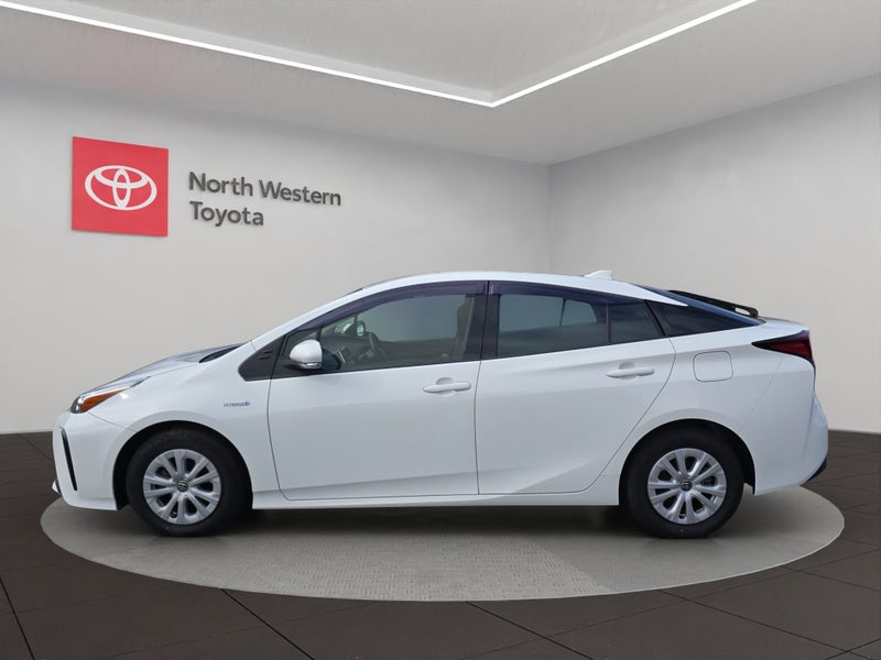 2019 Toyota Prius 1.8L Hybrid S 2WD Hatchback image 4
