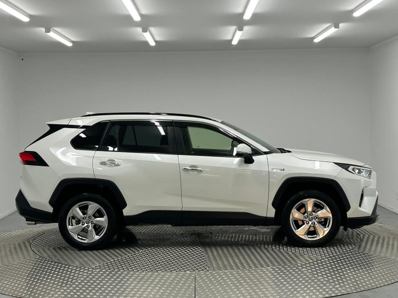 2019 Toyota RAV4 2.5 Hybrid G image 2