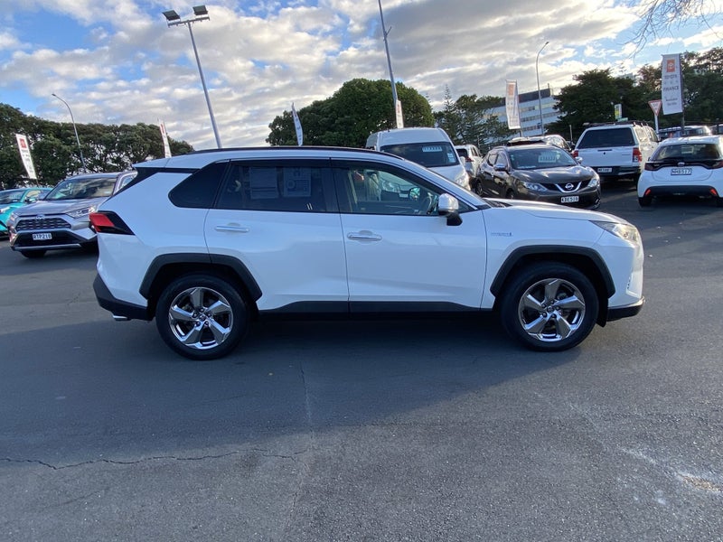 2019 Toyota RAV4 2.5 Hybrid G image 2