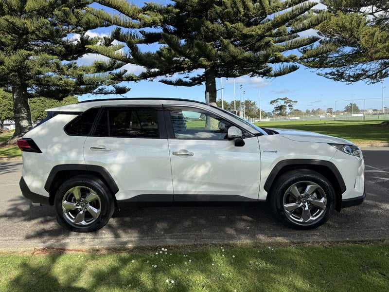 2019 Toyota RAV4 2.5 Hybrid G Automatic SUV image 3