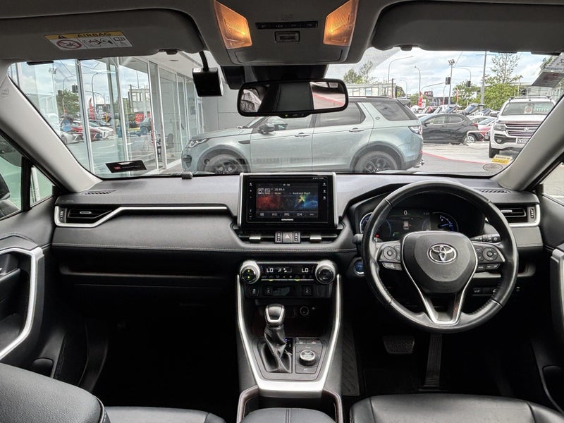 2019 Toyota RAV4 2.5 Hybrid G LIMITED HYBRID image 2