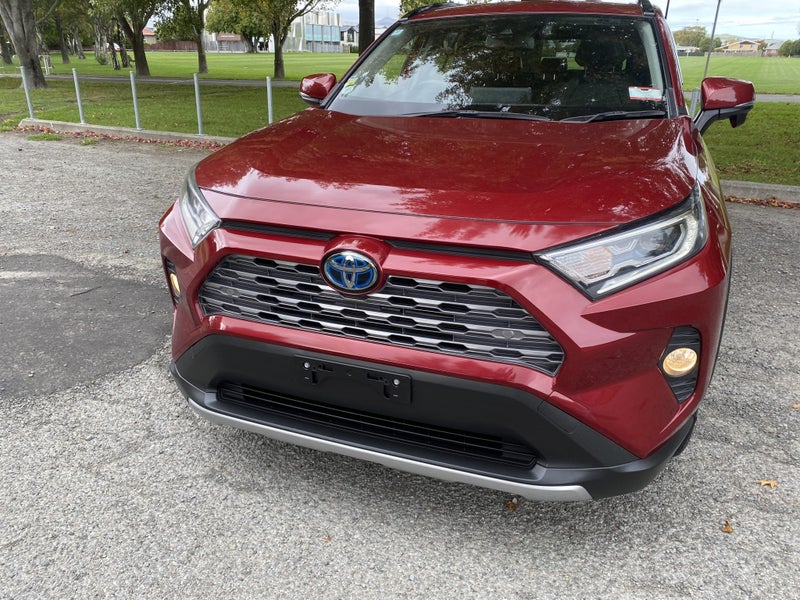 2019 Toyota RAV4 2.5L Hybrid G AWD image 3