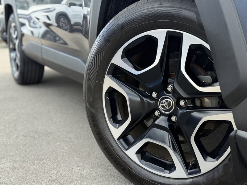 2019 Toyota RAV4 Adventure 2.5P/4WD image 3