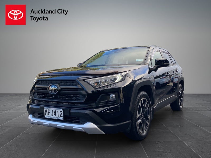 2019 Toyota RAV4 Adventure 2.5P 8AT AWD SUV image 3