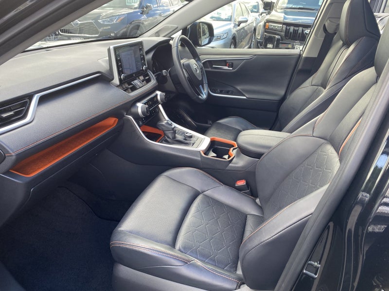 2019 Toyota RAV4 Adventure 2.5P 8AT AWD SUV image 4