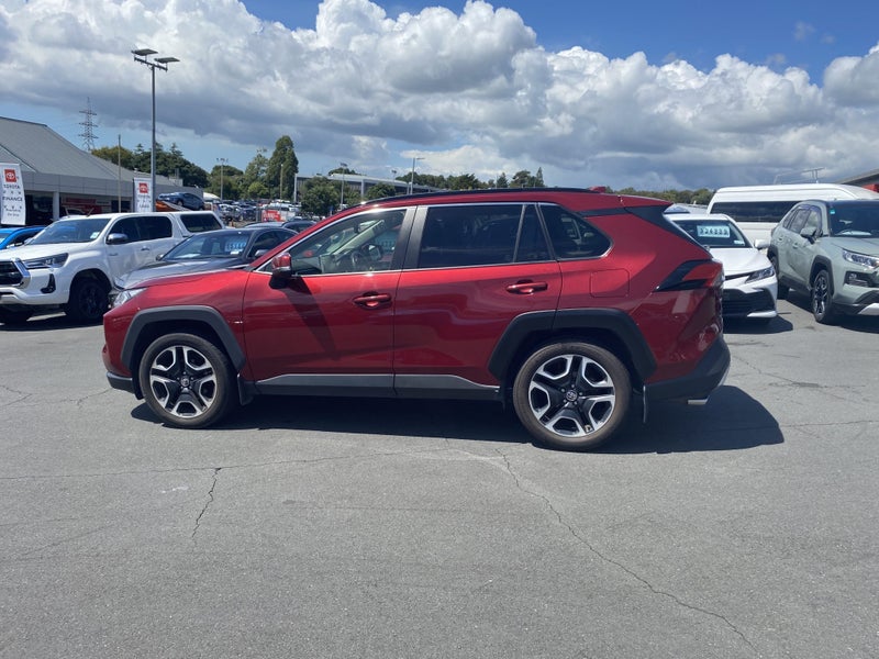 2019 Toyota RAV4 Adventure 2.5P 8AT AWD SUV image 3