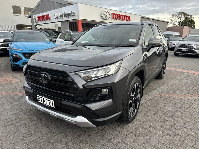 2019 Toyota RAV4 Adventure 2.5P 8AT AWD SUV/5D/... image 3