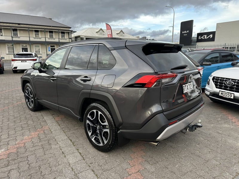 2019 Toyota RAV4 Adventure 2.5P 8AT AWD SUV/5D/... image 5